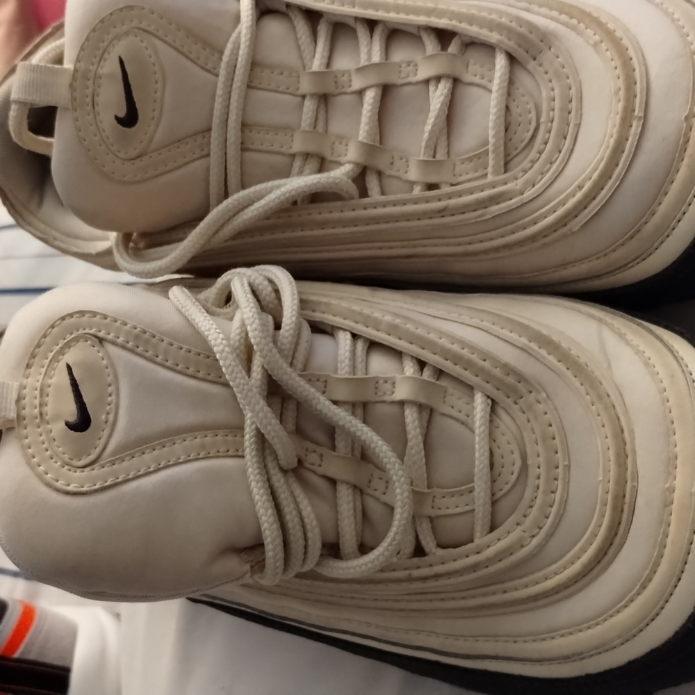 Men like size 11